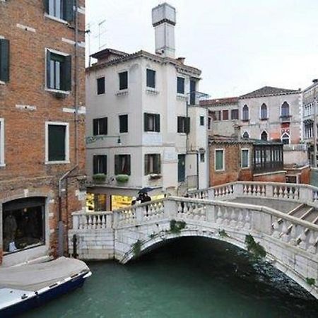 Ca' Dei Nomboli Canal View Venice Exterior photo